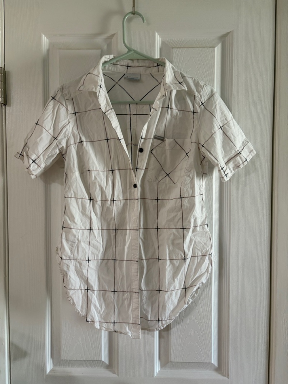Columbia White Short-Sleeve Windowpane Button-Down Shirt